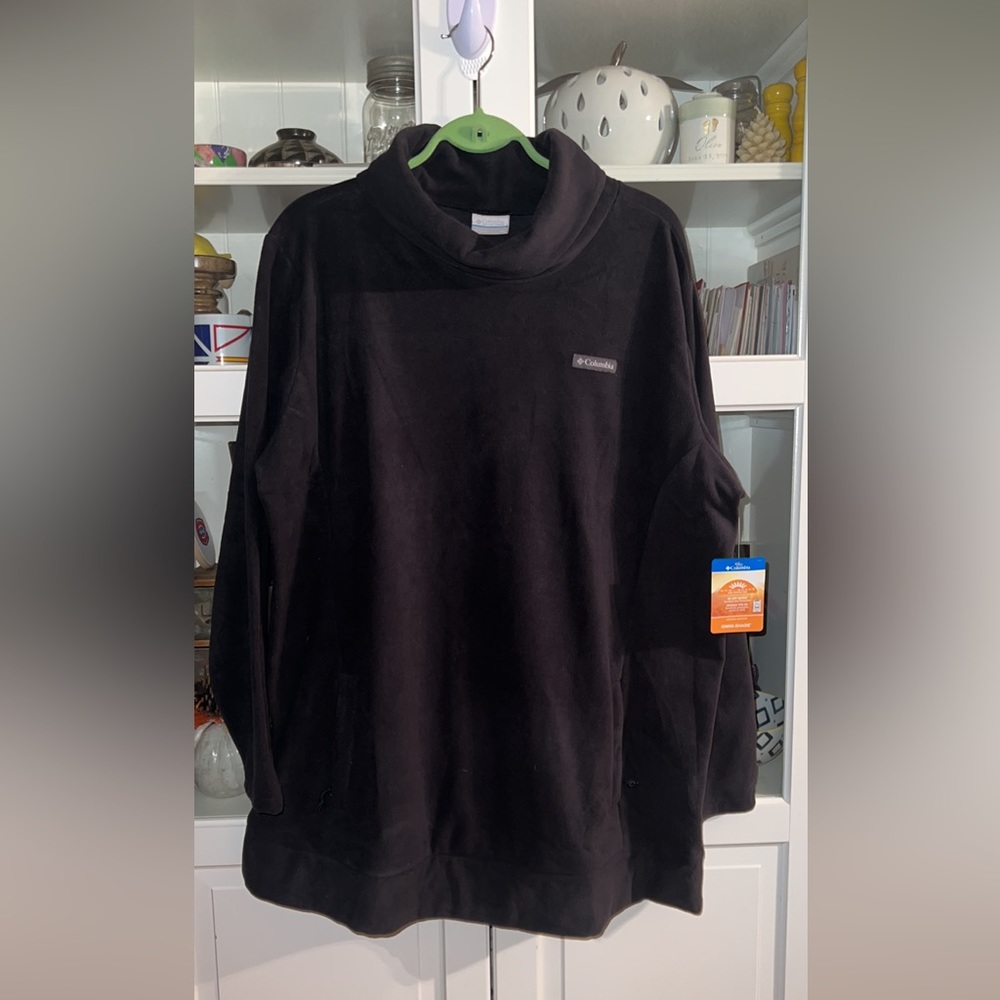 Columbia black fleece sweater BNWT